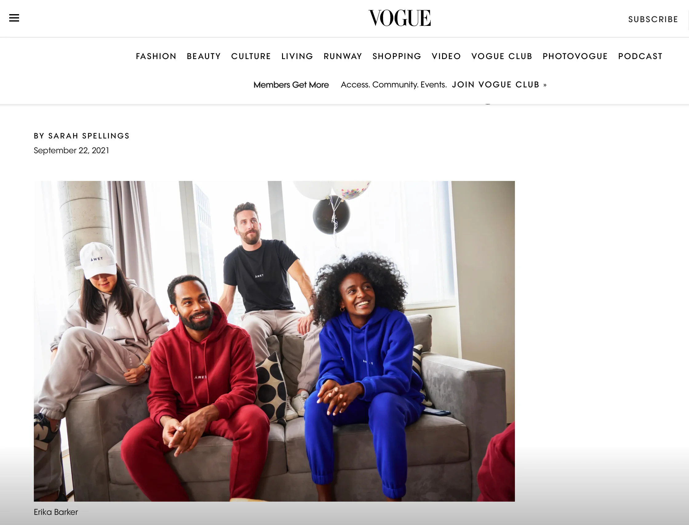 A Vogue webpage featuring the group portrait in ÁWET clothing.